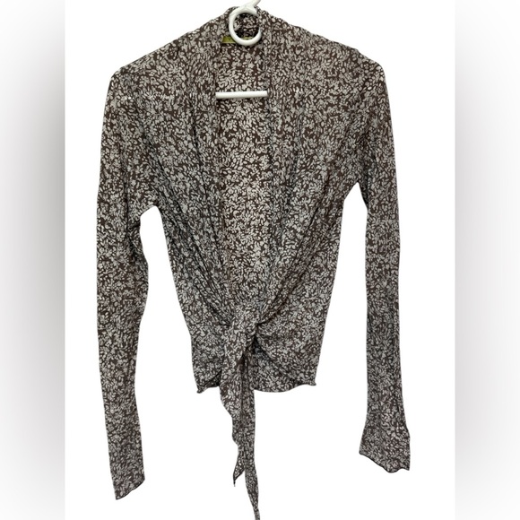 Velvet brown cream printed tie front long sleevee deep vneck top - Picture 1 of 8